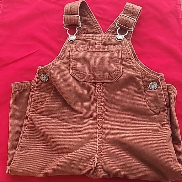 Pre-Owned Carter’s Brown Corduroy Bib Overalls-Cozy and Stylish (Size 9 months) - Picture 6 of 9